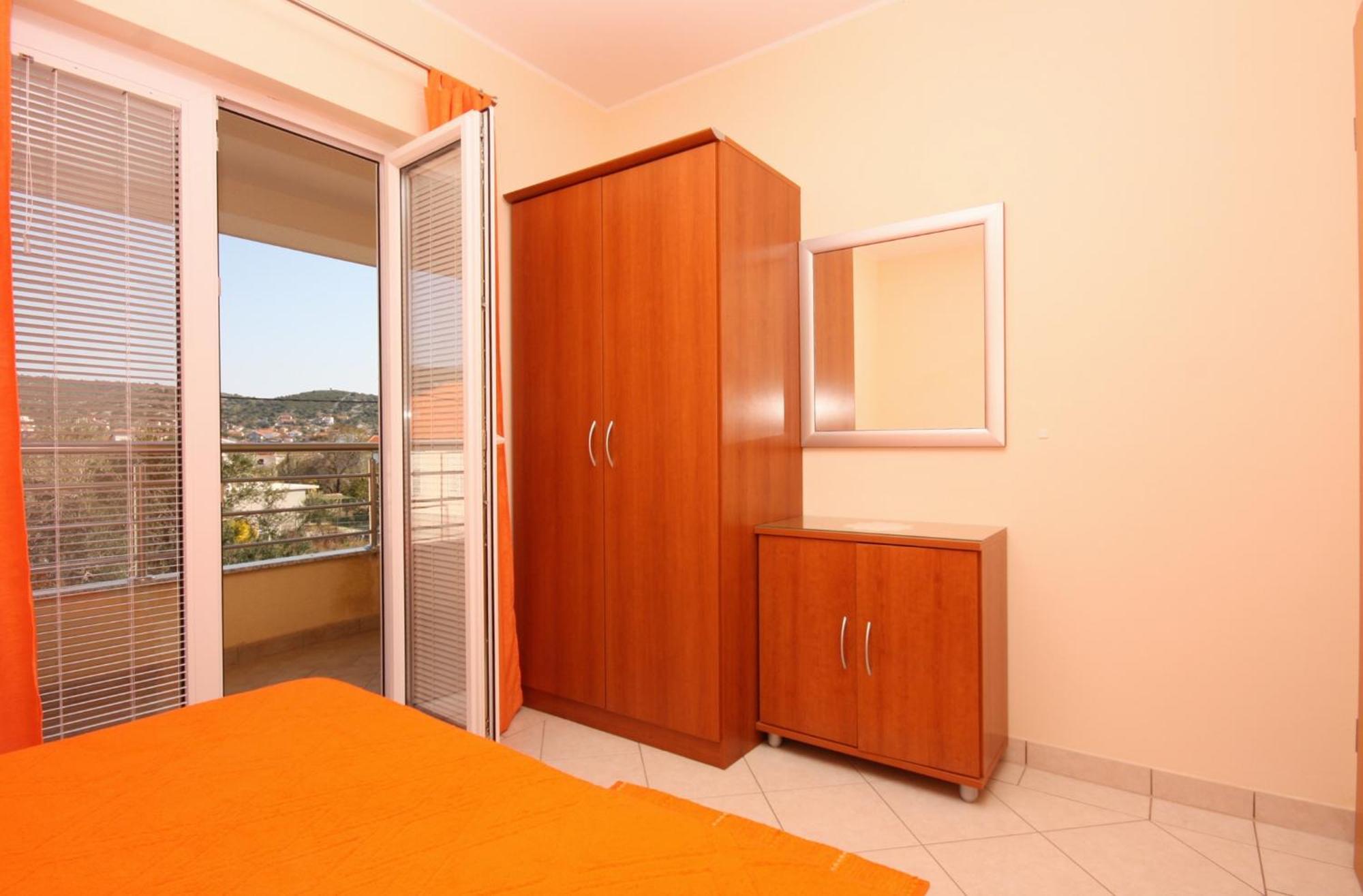 Apartments By The Sea Vinisce, Trogir - 5229 الغرفة الصورة